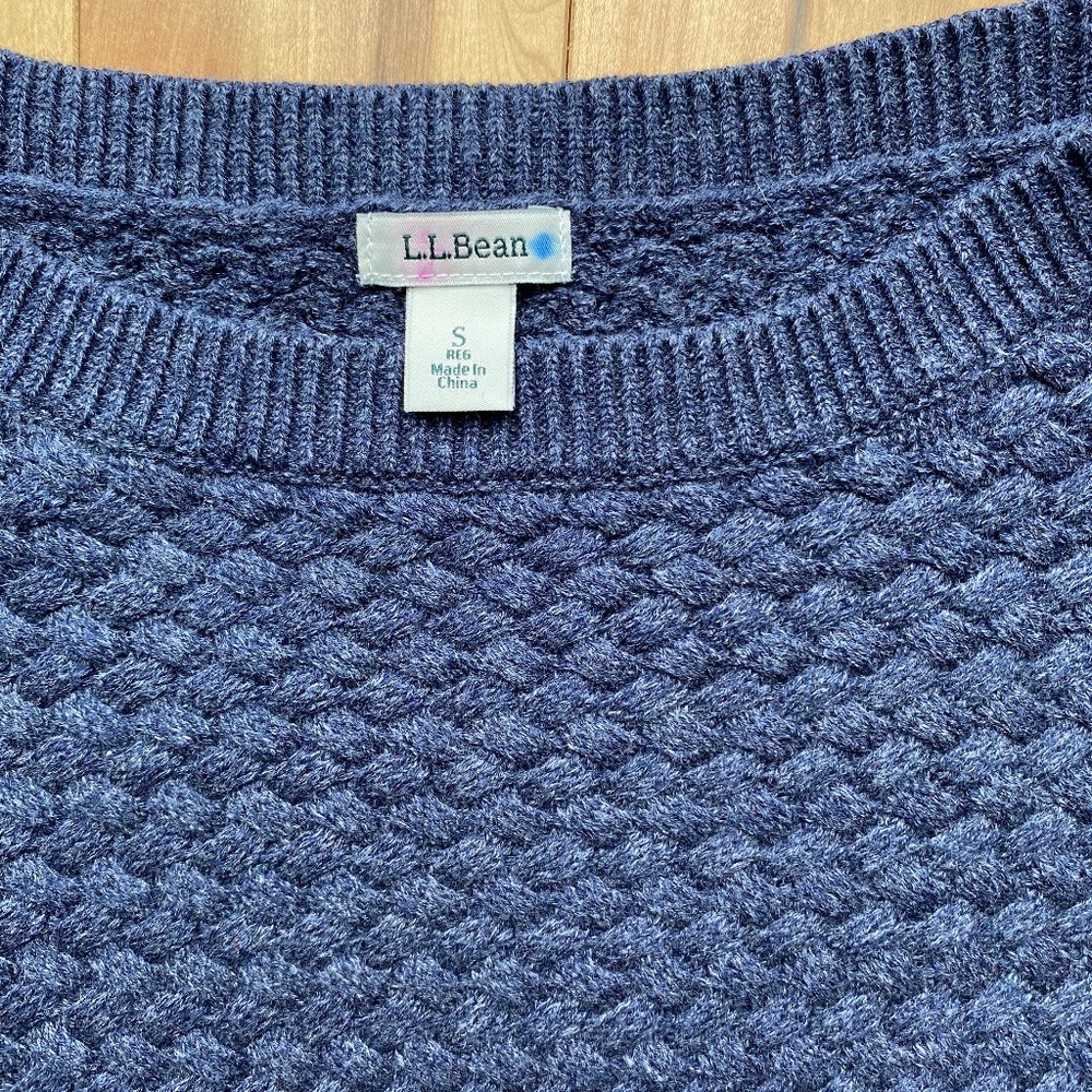 LL Bean knit sweater - Picture 2 of 8